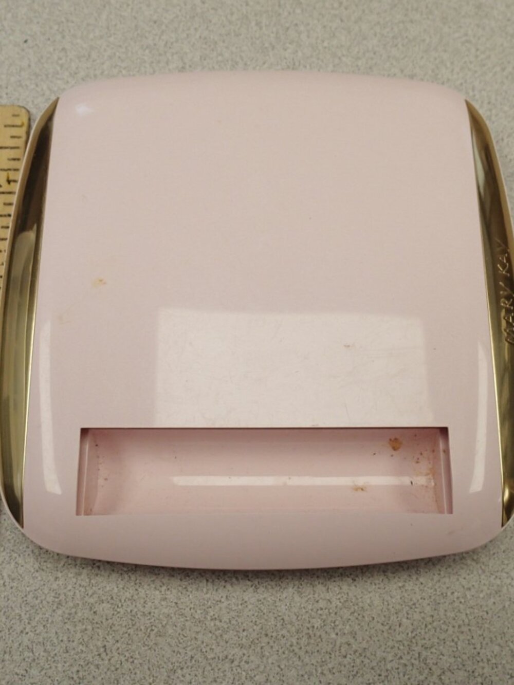 Pink Square Medium Size Compact - Picture 3 of 4